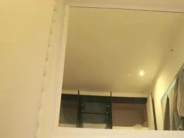 lusciouslipsxx on Chaturbate