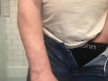 lvguynextdoor440656 on Chaturbate