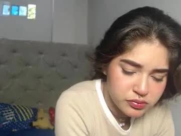 melody_phillips2 on Chaturbate