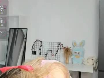 mendaciouss on Chaturbate