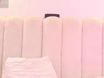 mia_rom on Chaturbate