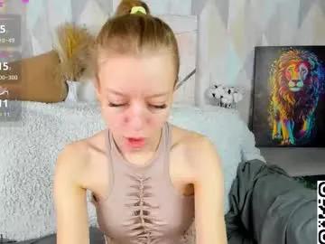 michelle_blond on Chaturbate