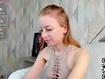 michelle_blond on Chaturbate
