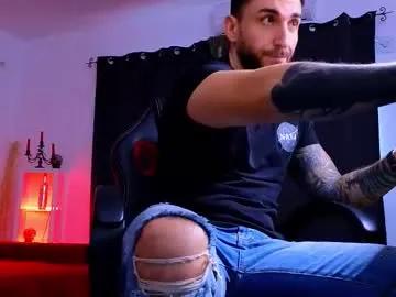 mightyaaron on Chaturbate