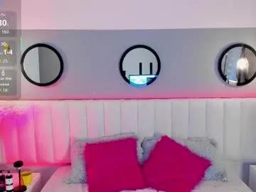 mila_hank on Chaturbate