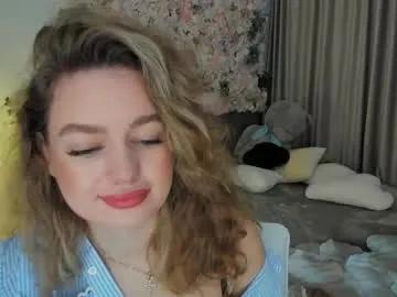 miraclecurly on Chaturbate