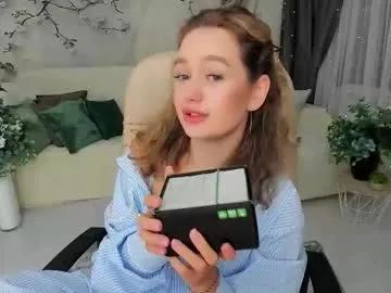 miraclecurly on Chaturbate