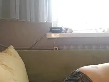 nadinnnea on Chaturbate