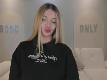 niaholland on Chaturbate