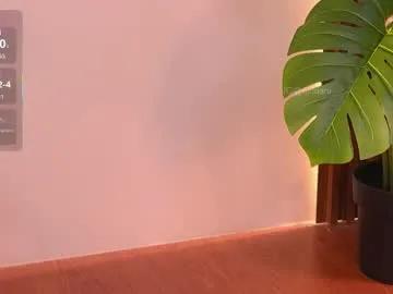 nicdani_1 on Chaturbate