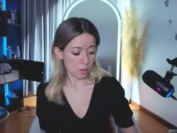 nickywindsor — Current Goal: take off my blouse at 121 tokens -- Next Goal: show my tits+ pinch my nipples --  #hairyarmpits #jeans #leather #british #hairypussy