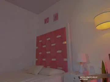 nicolle_mitchelle on Chaturbate
