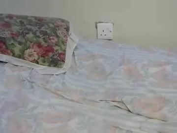 petitte_gyaal on Chaturbate