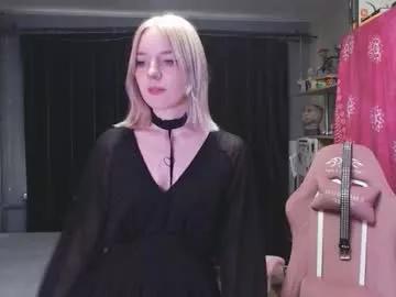 piginnya on Chaturbate