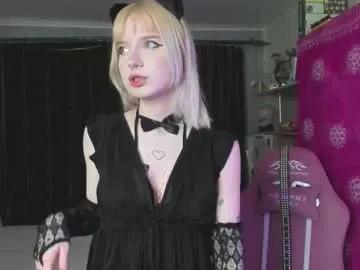 piginnya on Chaturbate