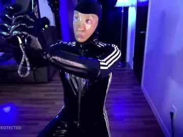 plasticme on Chaturbate