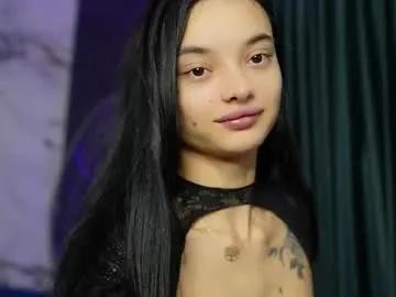 rachelravee on Chaturbate