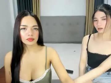 raecum4uxxx on Chaturbate