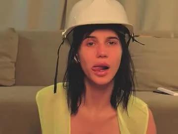 rinacain on Chaturbate