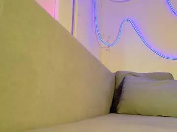 rinacain on Chaturbate