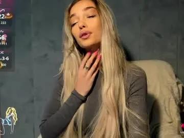 sassyt33n on Chaturbate