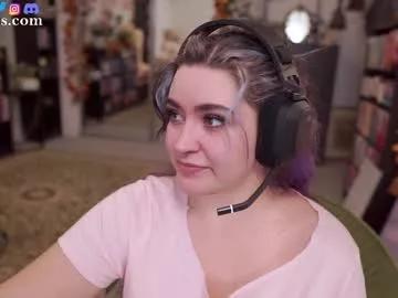 serareads on Chaturbate