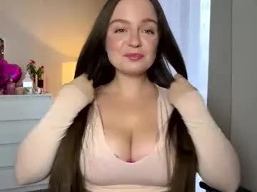 sexmoon11 on Chaturbate