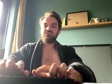 stonednboner on Chaturbate