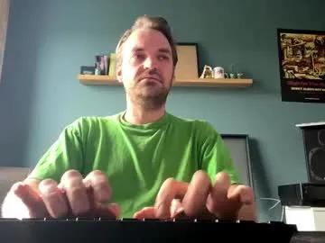 stonednboner on Chaturbate