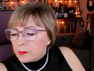 sugarvi on Chaturbate