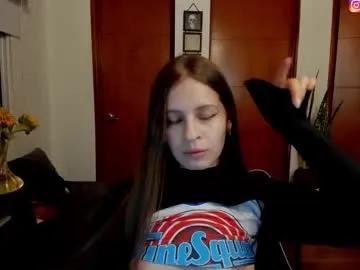 temptressweet — cum on tits (cream) and moan   #petite #braces #ass #lovense [47 tokens remaining]