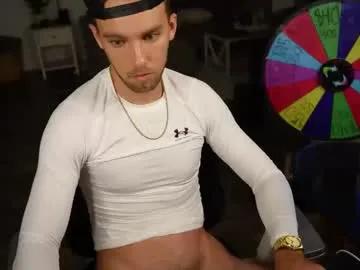 troy_greenxo on Chaturbate