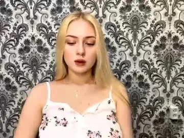 tyishakillingworth — Goal: Show bra and massage tits! My name is Aurora! Welcome to my room! #bigass  #teen #natural #18 #bigboobs [55 tokens remaining]