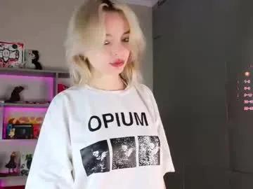 unknownstatus on Chaturbate