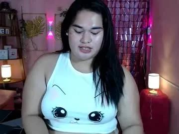 ur_baby_rebbecca on Chaturbate