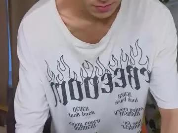 va1ora on Chaturbate