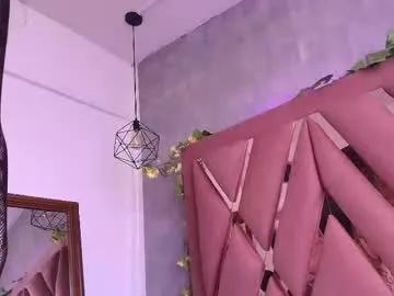 viollettaa_ — GOAL: open my ass in your face [25 tokens remaining] Please make me moan with your vibes #pantyhose #boots #feet #glasses #saliva