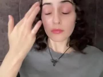 wonderland_stia on Chaturbate