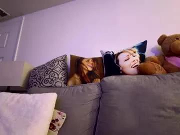 x_dreamgirl_x on Chaturbate