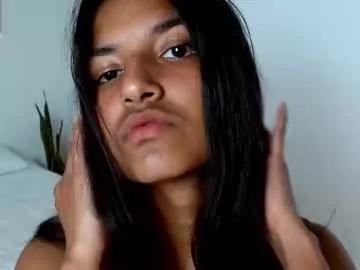 yuliethpetite on Chaturbate