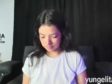 yungelitamor_ on Chaturbate