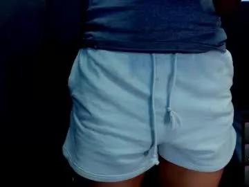 zhoestrong on Chaturbate