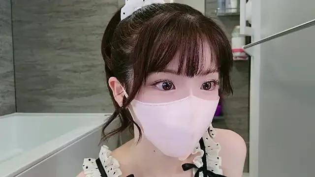 -minami- on StripChat