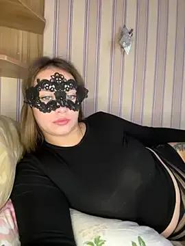 69Laura696 on StripChat