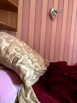 69Laura696 on StripChat