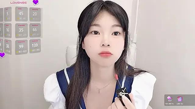 9aunatiis on StripChat