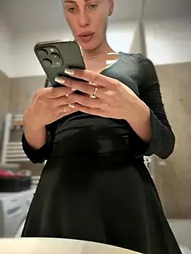 _JessyRey_ on StripChat