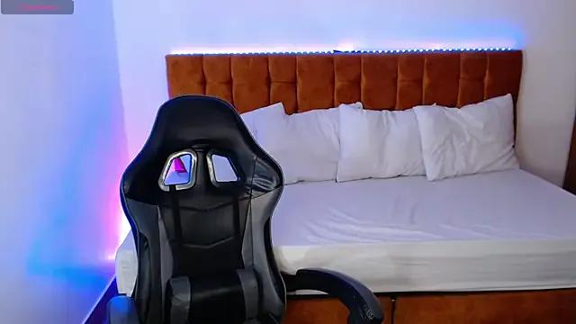 alexiaaross on StripChat