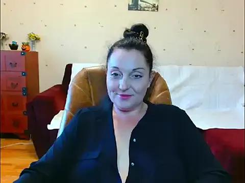 Alice3694 on StripChat