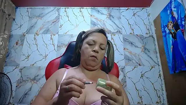 alina_maturehot on StripChat